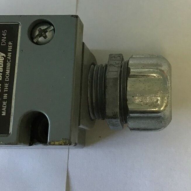 ALLEN BRADLEY 802T-WSP OILTIGHT LIMIT SWITCH SER.J