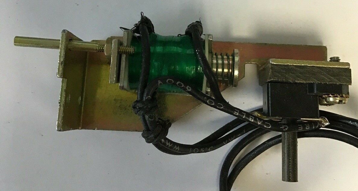 CUTLER HAMMER 2605D15G19 SHUNT TRIP.