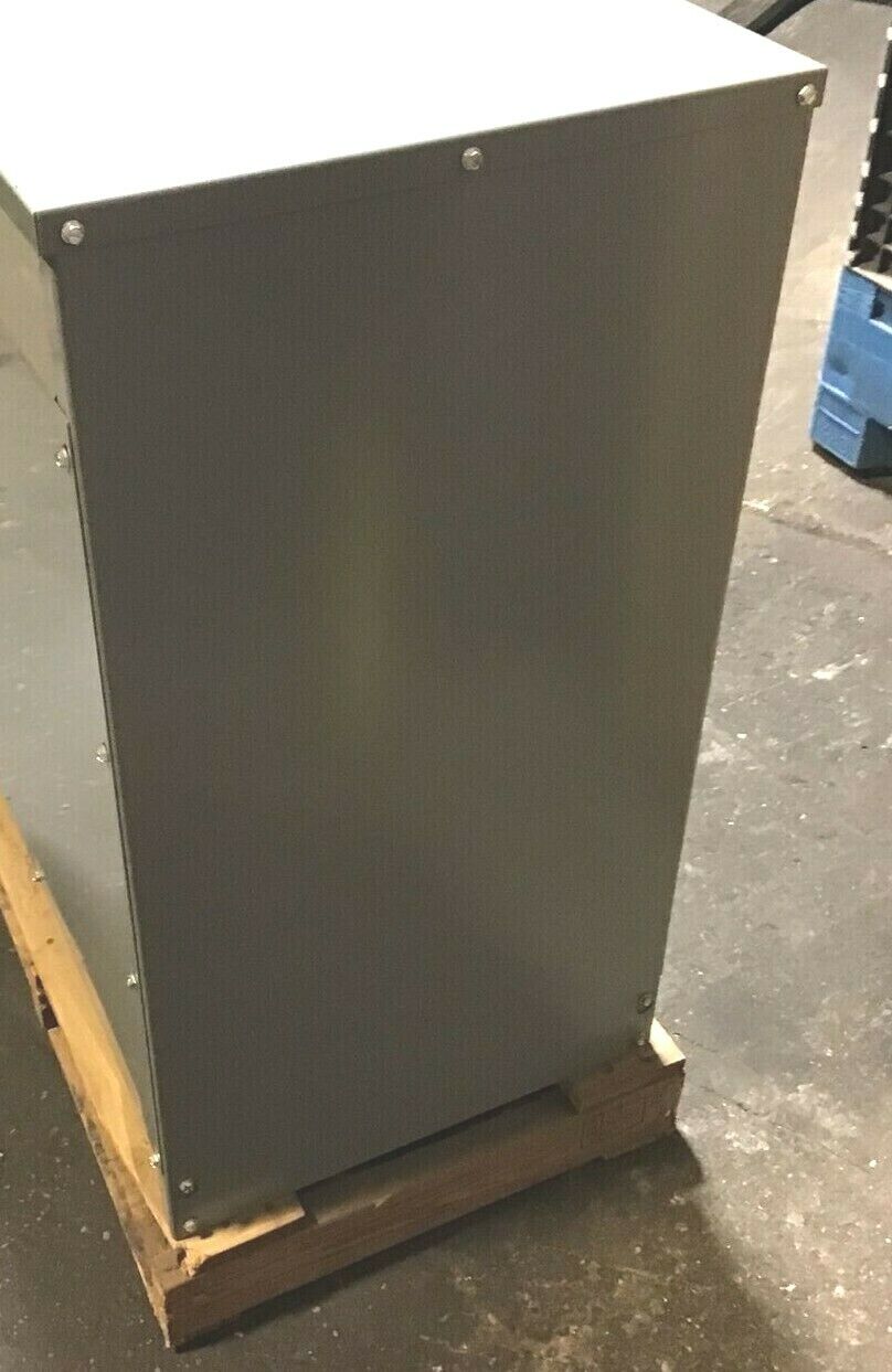 SQUARE D EE45T92HISNLP TRANSFORMER 45KVA 480V PRIM. 220Y/127 118.1A 60HZ TYPE 2