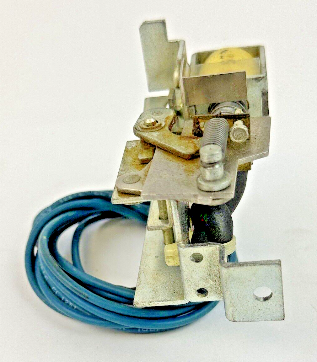 GENERAL ELECTRIC / GE - 7029P302 - 120 V UNDERVOLTAGE SHUNT TRIP - K FRAME
