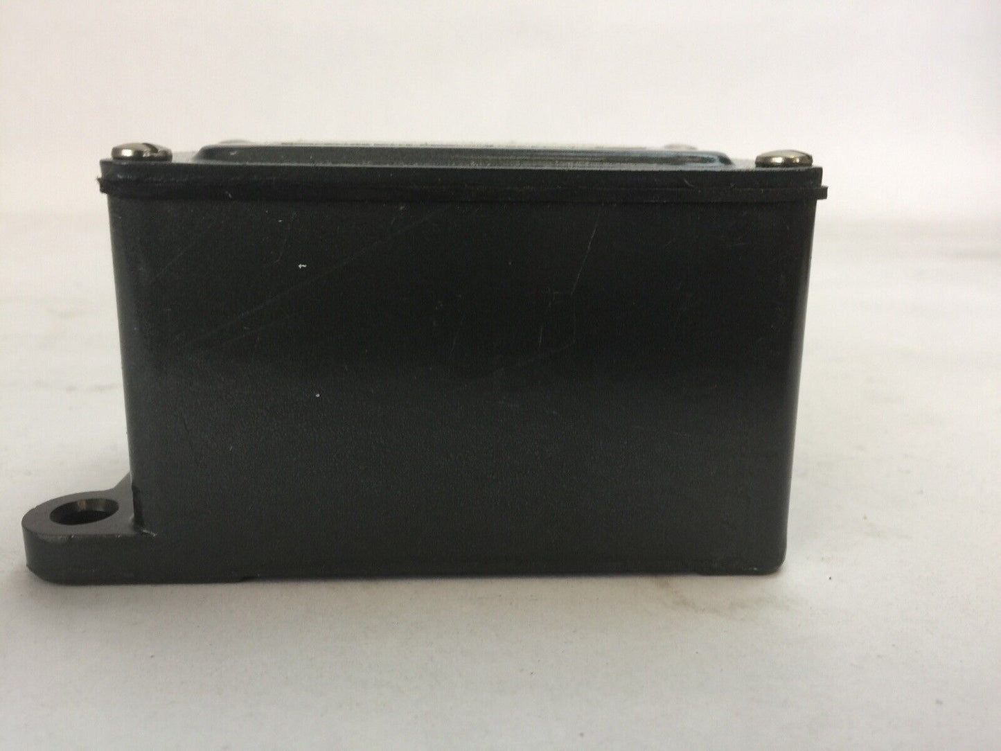 UNITED ELECTRIC CONTROLS J6 9515 142 PRESSURE SWITCH 0-18PSI 5AMP 125/250VAC