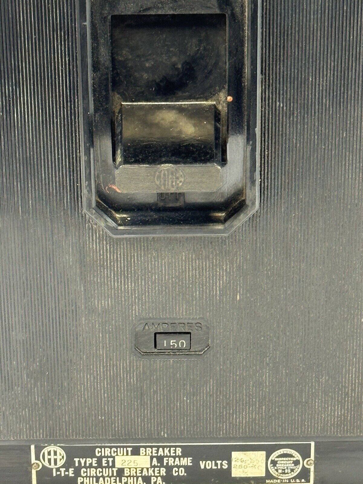 ITE - ET-7034 -CIRCUIT BREAKER W/ 150 TRIP - 225A/250 VAC/3 POLE/K FRAME/K-225