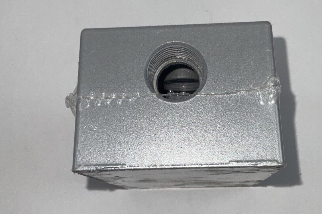 APPLETON WSM150 GNAG BOX 3 HOLE 1/2" GRAY ***LOTOF5***