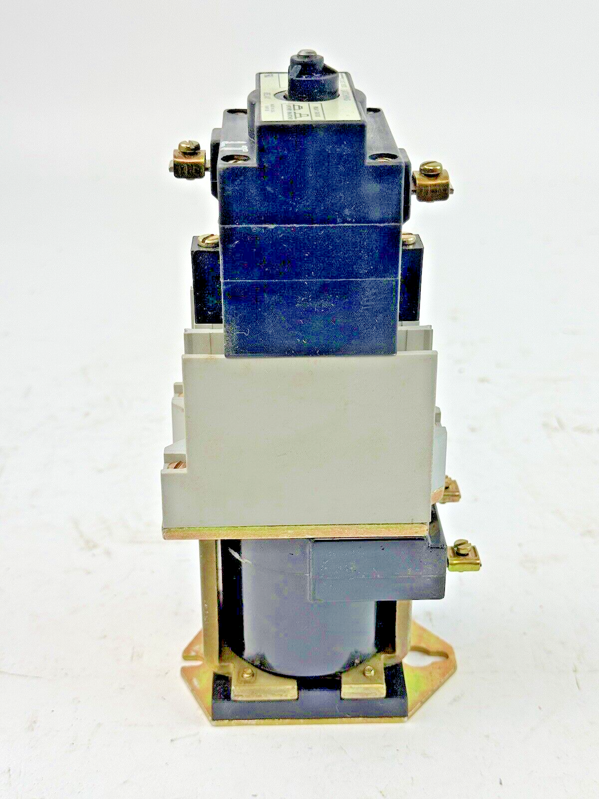 SQUARE D - CL: 8501 TP: XD0 40 FM: MT SER: A - CONTROL RELAY & 8501/XDL/SER. B