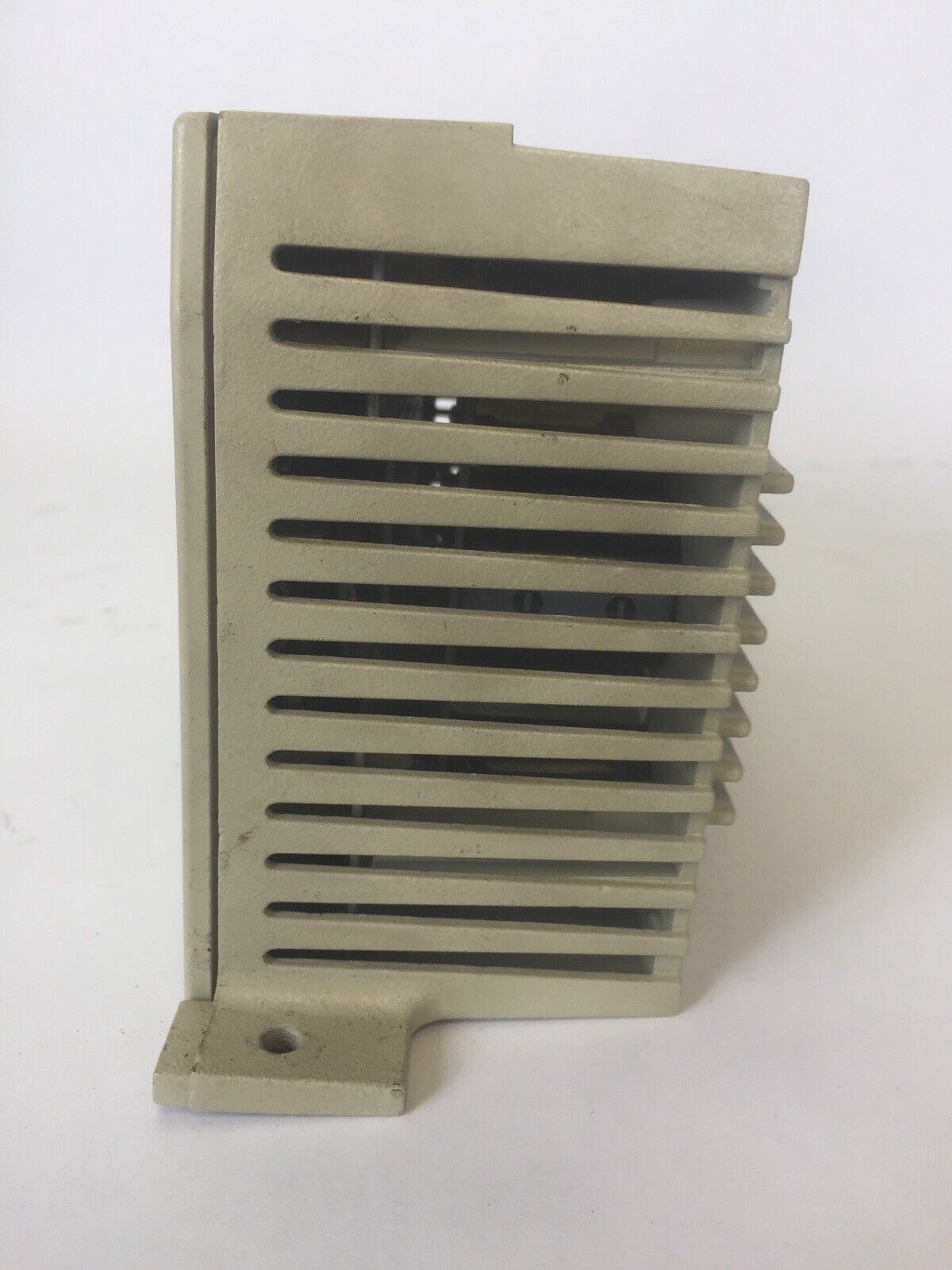 AEG MODICON PC-M984-230 PROGRAMMABLE CONTROLLER 115/220V 50/60HZ 1.5A