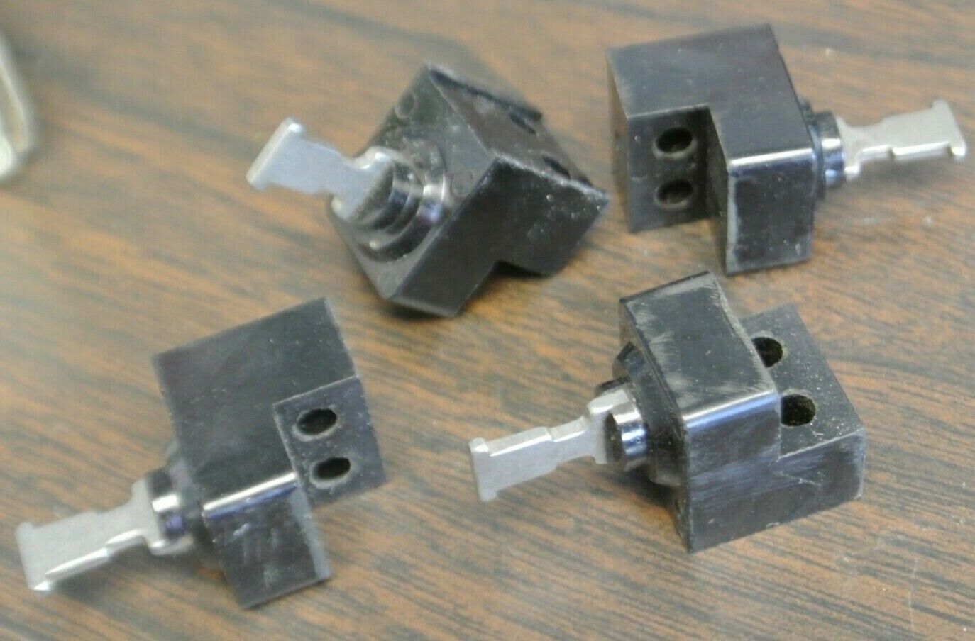 LOT of 4 / ALLEN-BRADLEY X-33480 OVERLOAD RELAY / NEW SURPLUS