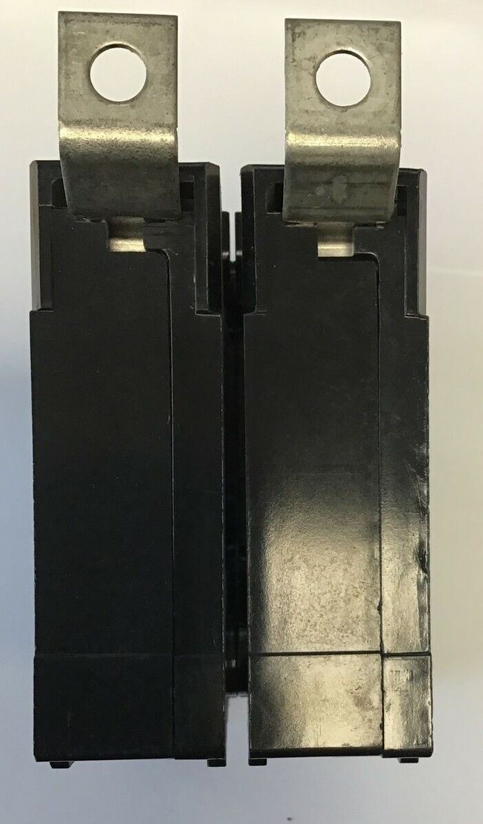 CUTLER HAMMER BA215 QUICKLAG CIRCUIT BREAKER 15A, 2POLE***LOTOF5***