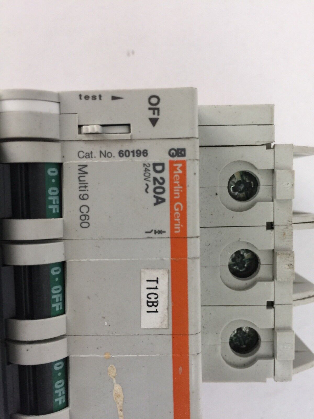 MERLIN GERIN 60196 CIRCUIT BREAKER 240VAC 20A