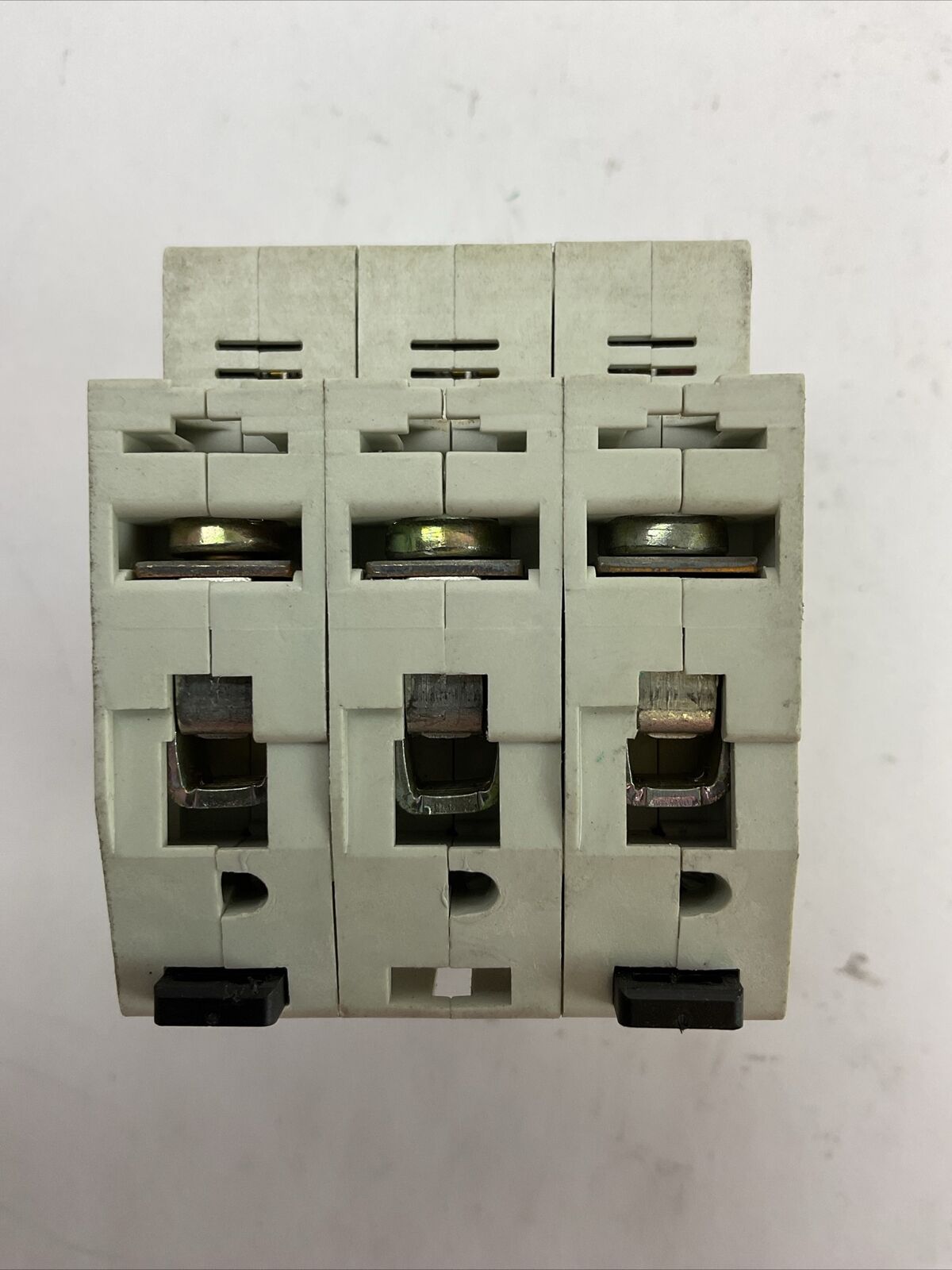 ALLEN BRADLEY 1492-SP3C630 SER C CIRCUIT BREAKER 63A 3POLE 480Y/277VAC