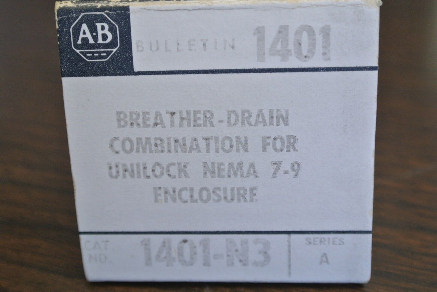 ALLEN-BRADLEY 1401-N3 BREATHER-DRAIN COMB. for UNILOCK NEMA 7-9 ENCLOSURE / NEW