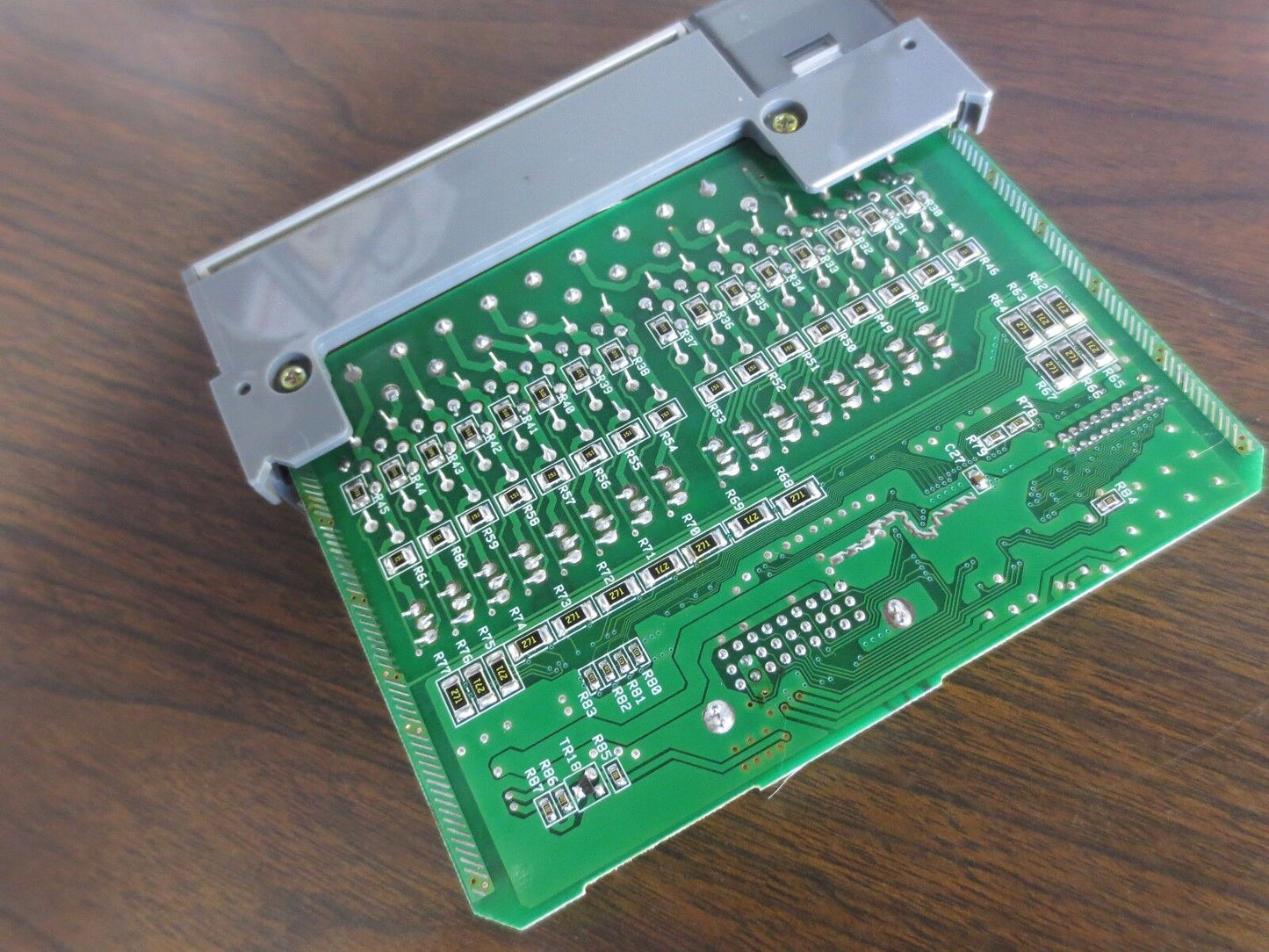 ALLEN-BRADLEY 1746-OA16 Ser. D - OUTPUT MODULE for SLC500 - "OCTAL"