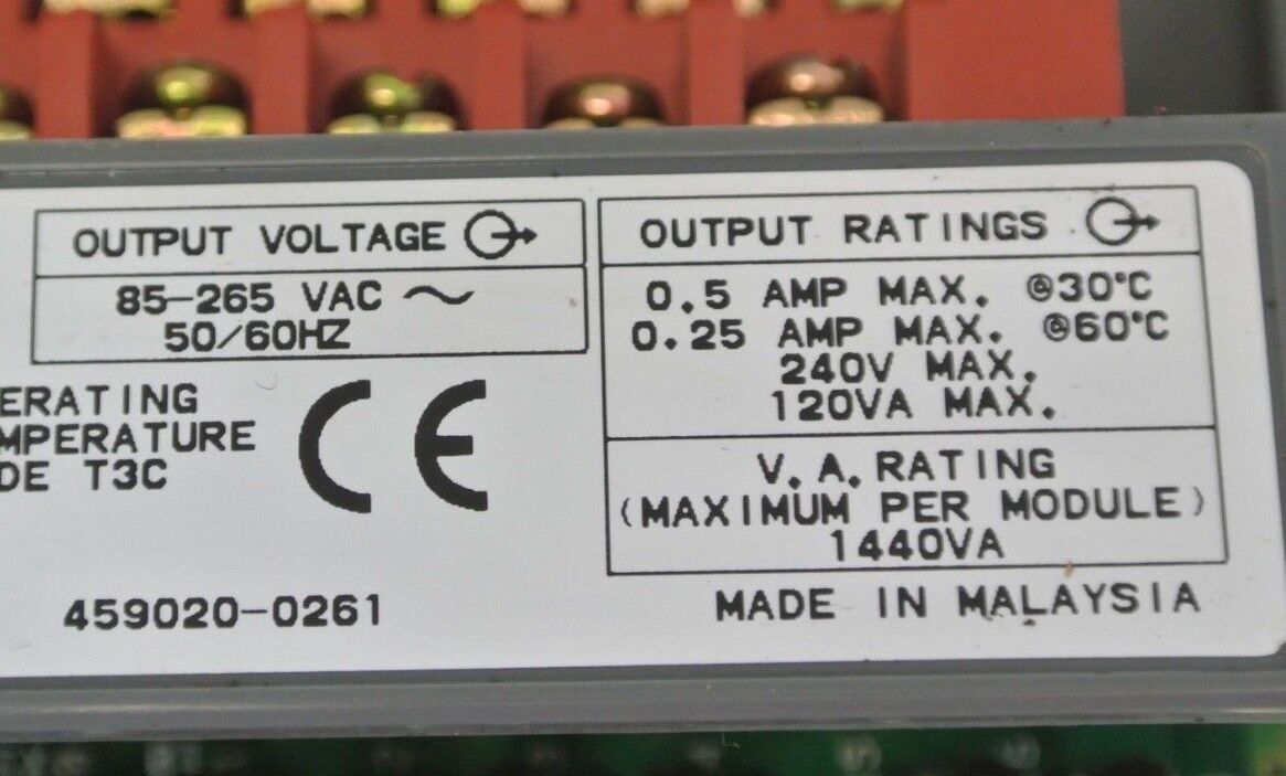ALLEN-BRADLEY 1746-OA16 Series D SLC500 OUTPUT MODULE
