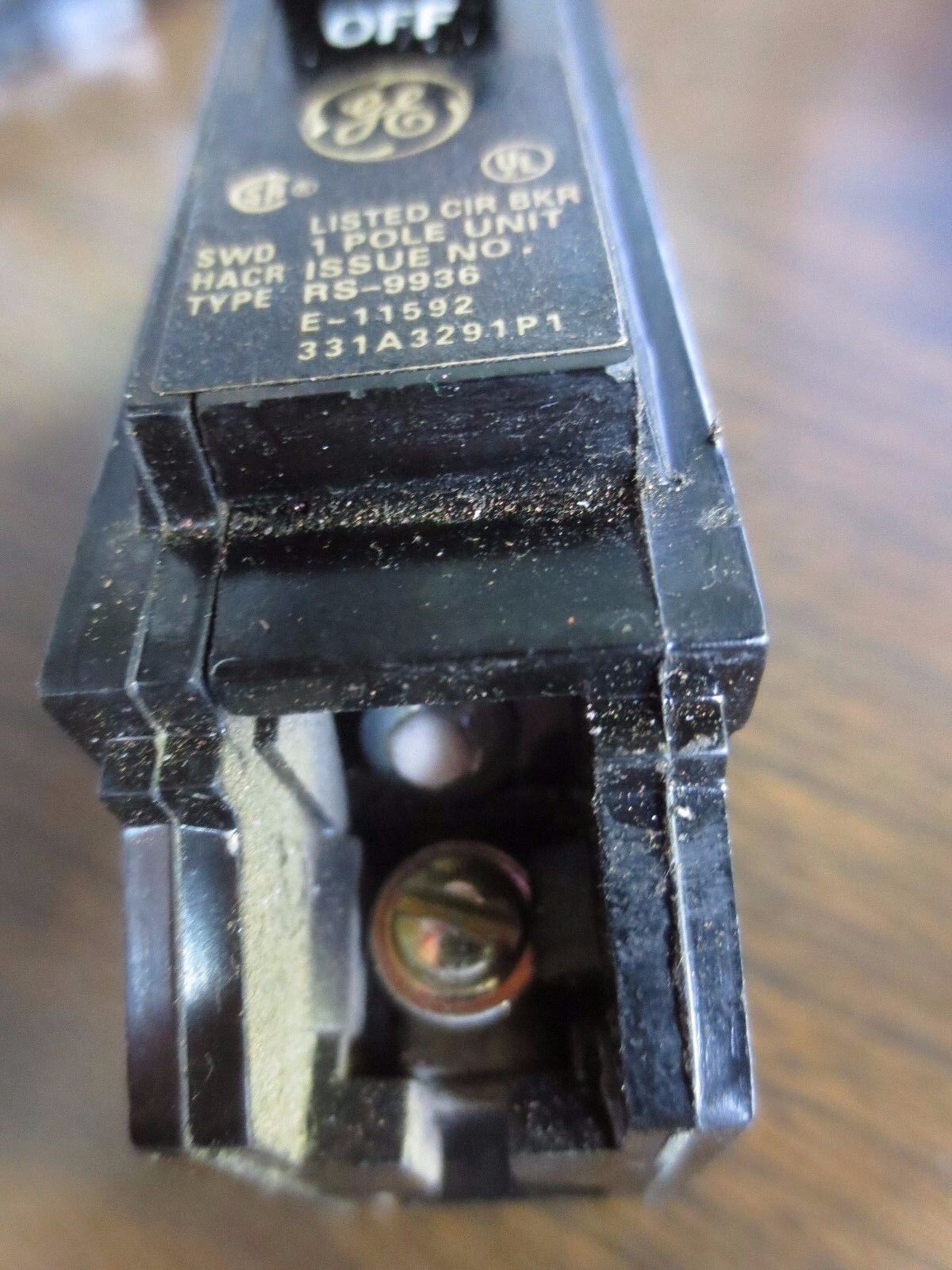 GE THQL1120 Q-LINE CIRCUIT BREAKER 20A, 120/240V, 1-POLE