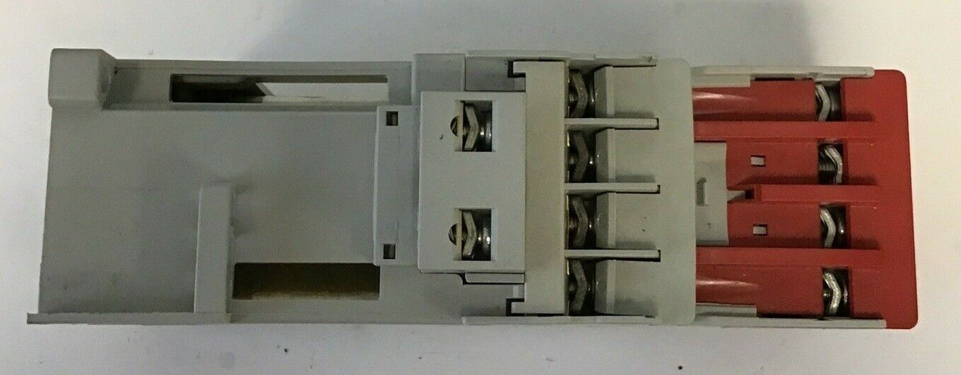 ALLEN BRADLEY 700S-CF440DJC GUARD MASTER CONTROL RELAY