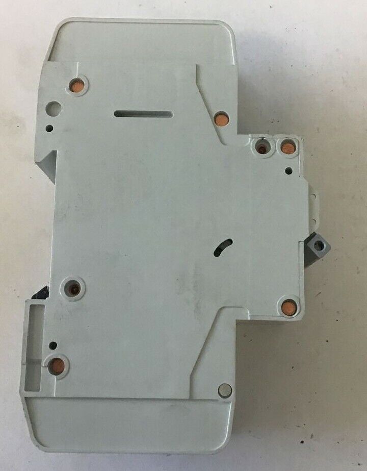 EATON WMZT2D02 CIRCUIT BREAKER 2A 480Y/277VAC 10KA 2POLE 50/60HZ***LOTOF3***