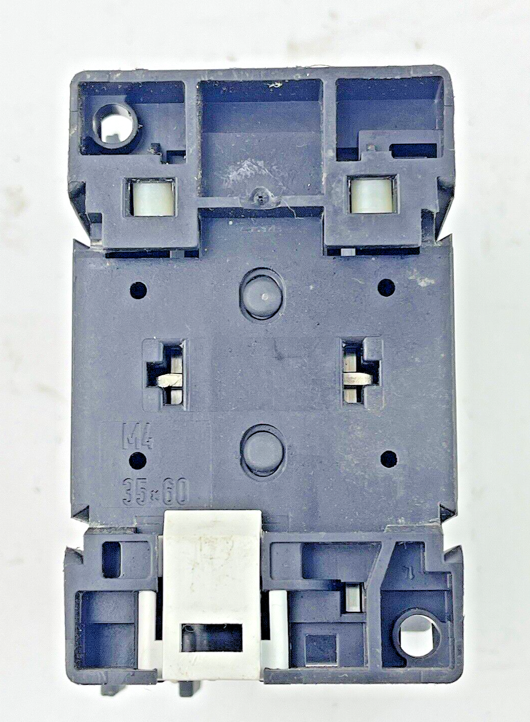 MOELLER - DIL00M - CONTACTOR W/ 240 V 60Hz COIL - DIL 00M