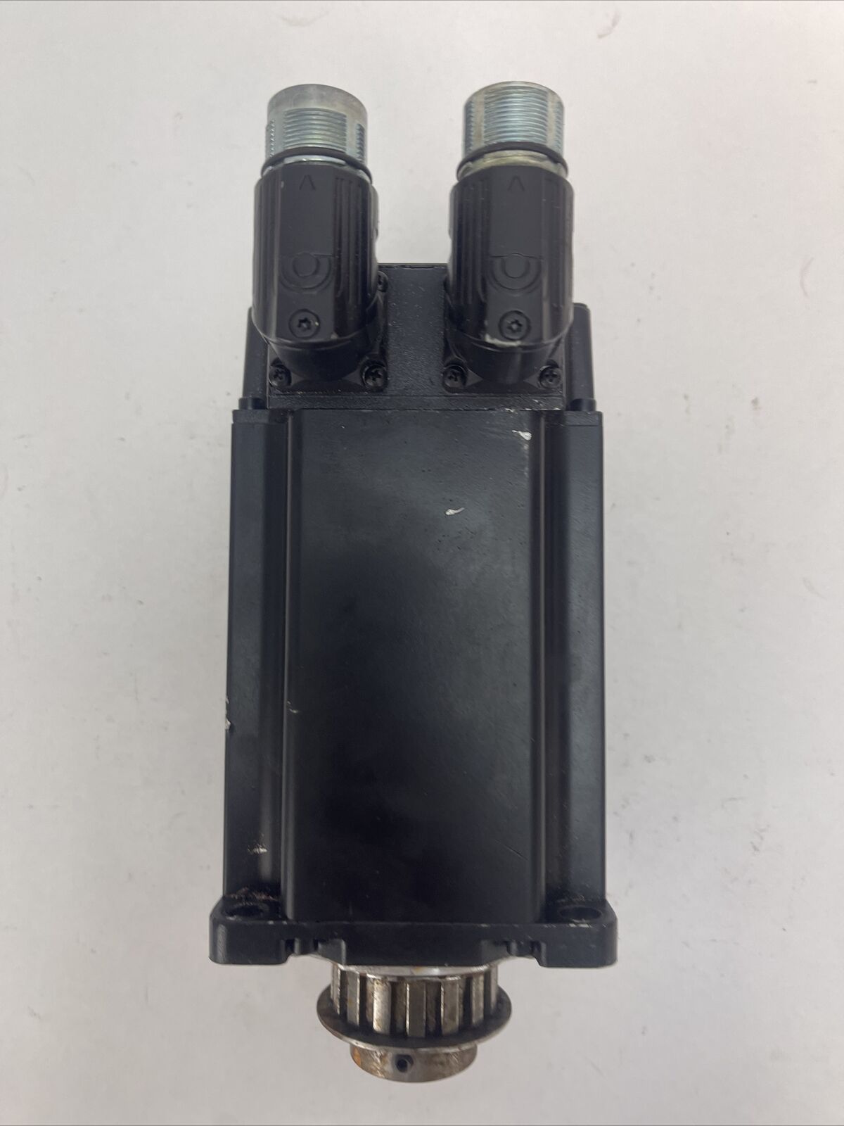 ALLEN BRADLEY MPL-B430P-SJ72AA SERVO MOTOR SER A 5000RPM 2.2/3.0 kW/HP 9.2AMP