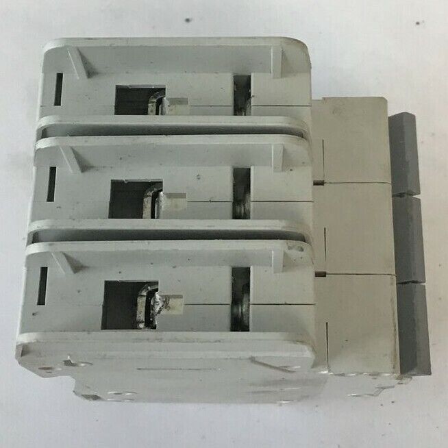 EATON WMZT3D03 CIRCUIT BREAKER 3A 480Y/277VAC 10KA 3 POLE 50/60HZ