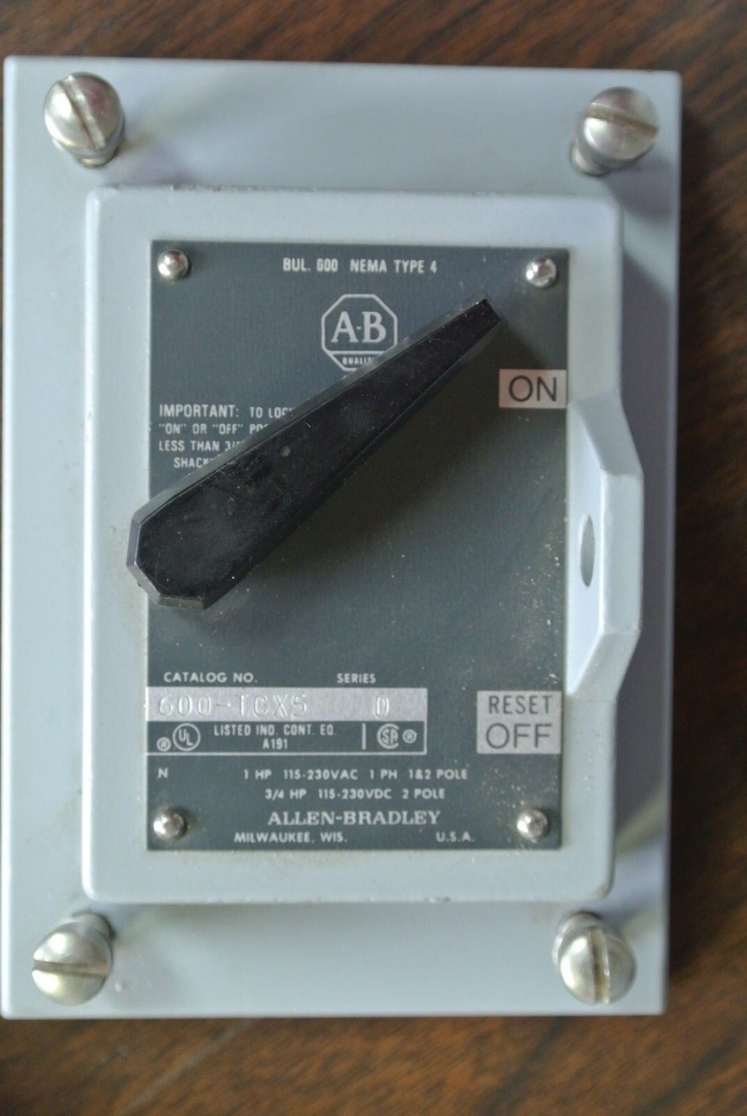ALLEN-BRADLEY 600-TCX5 MANUAL STARTING SWITCH - ENCLOSURE (ONLY) - NEW SURPLUS