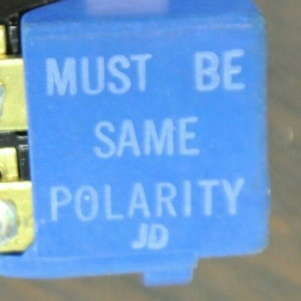SQUARE D 9007 DO-1 Ser. B / SNAP SWITCH SINGLE POLE, DOUBLE THROW / NEW SURPLUS