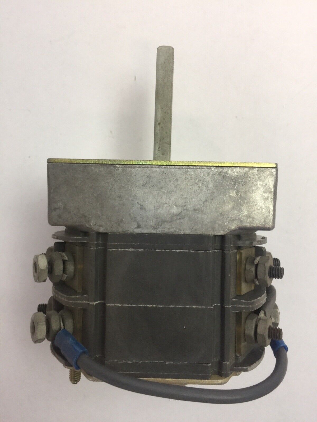 WESTINGHOUSE 505A702G04 TYPE W2 SWITCH 600V 20A ROTARY SWITCH NO HANDLE