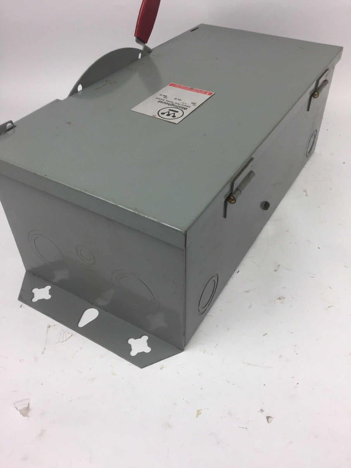 WESTINGHOUSE GUN323 SAFETY SWITCH 240 VOLT AC 100 AMP TYPE 1 ENCLOSURE INDOOR