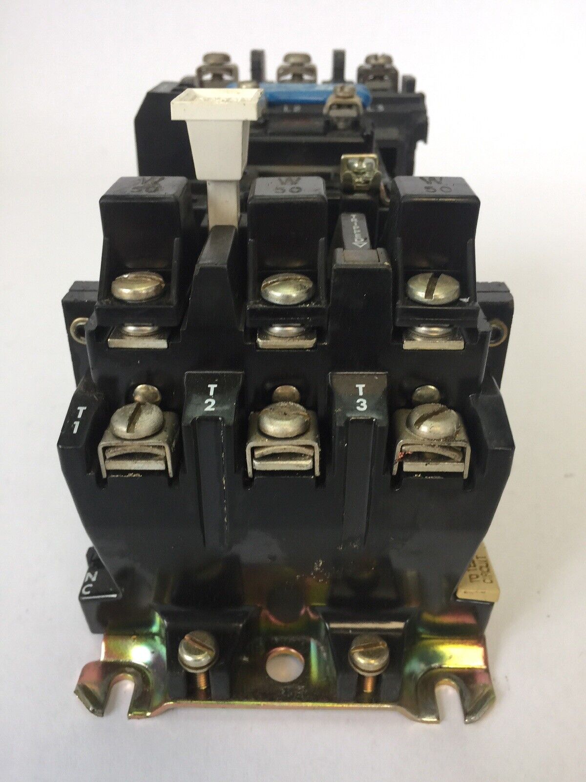 ALLEN BRADLEY 509-B0D SIZE 1 STARTER 600VAC 27AMP 10HP W50 HEATERS 120V COIL