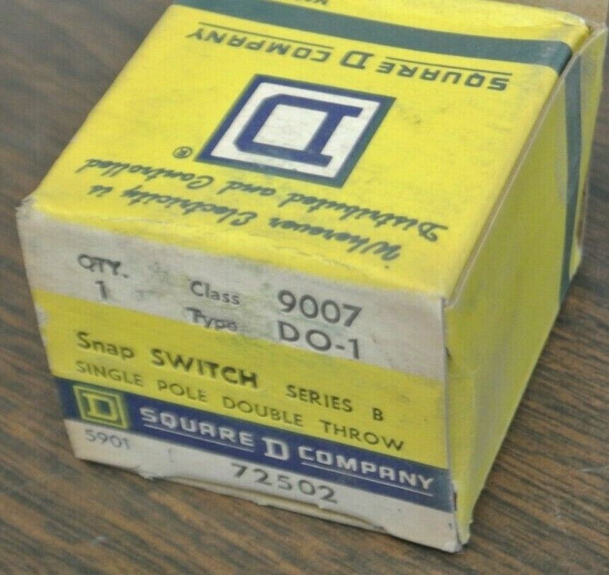 SQUARE D 9007 DO-1 Ser. B / SNAP SWITCH SINGLE POLE, DOUBLE THROW / NEW SURPLUS
