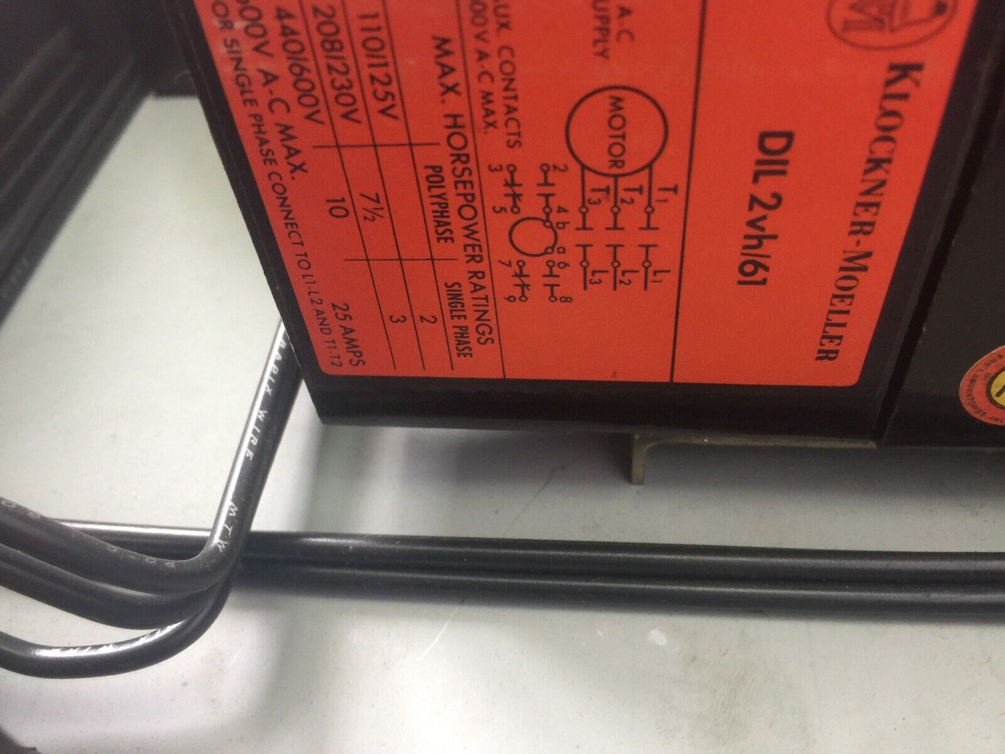 KLOCKNER MOELLER COMBINATION STARTER 7 1/2HP 240V 3PH COIL 240V