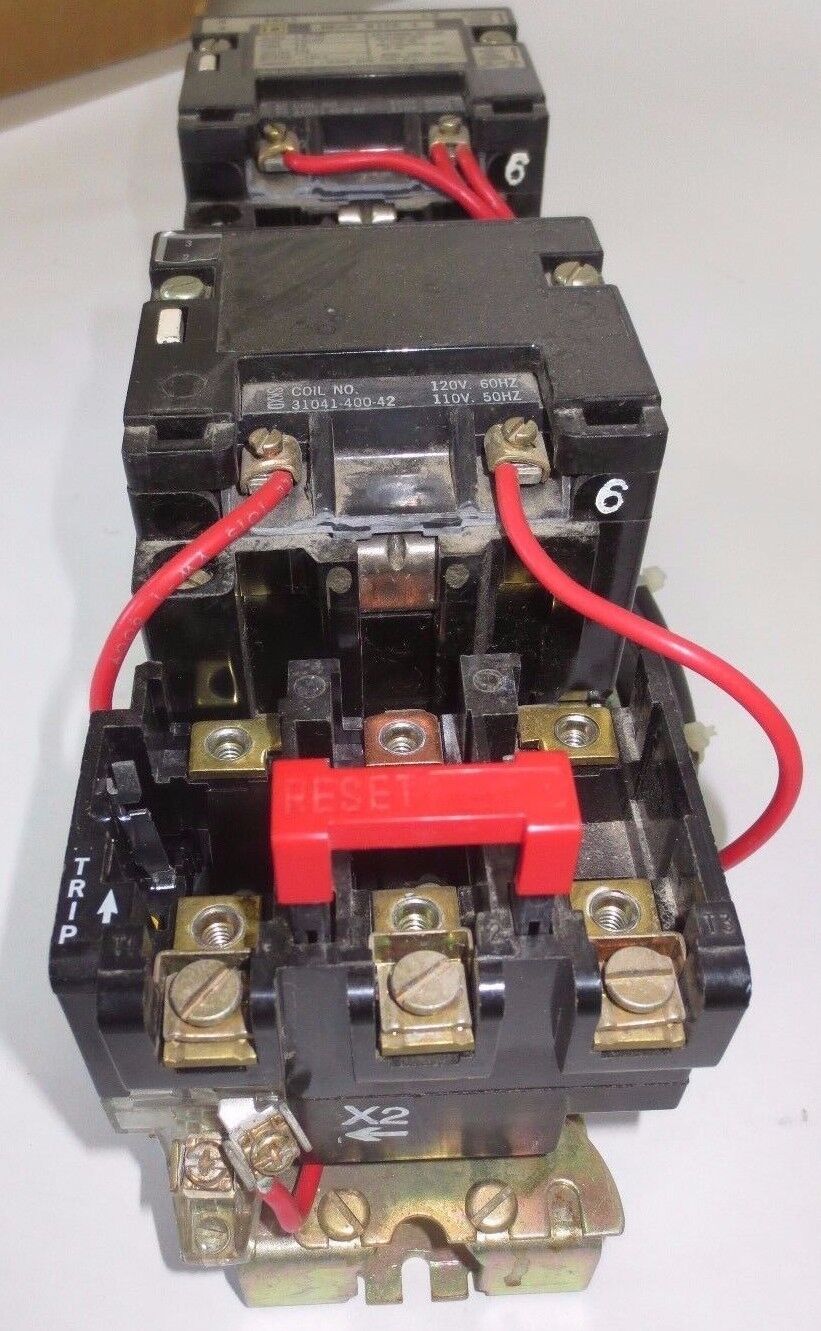 SQUARE D 8736 SCO7 SIZE 1 REVERSING STARTER - 110/120V COIL - 10HP - 27A