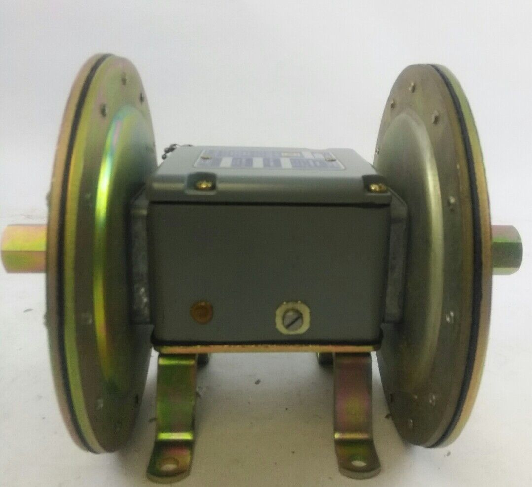 SQUARE D , DIFFERENTIAL PRESSURE SWITCH , 9012, AGW-1, SERIES B