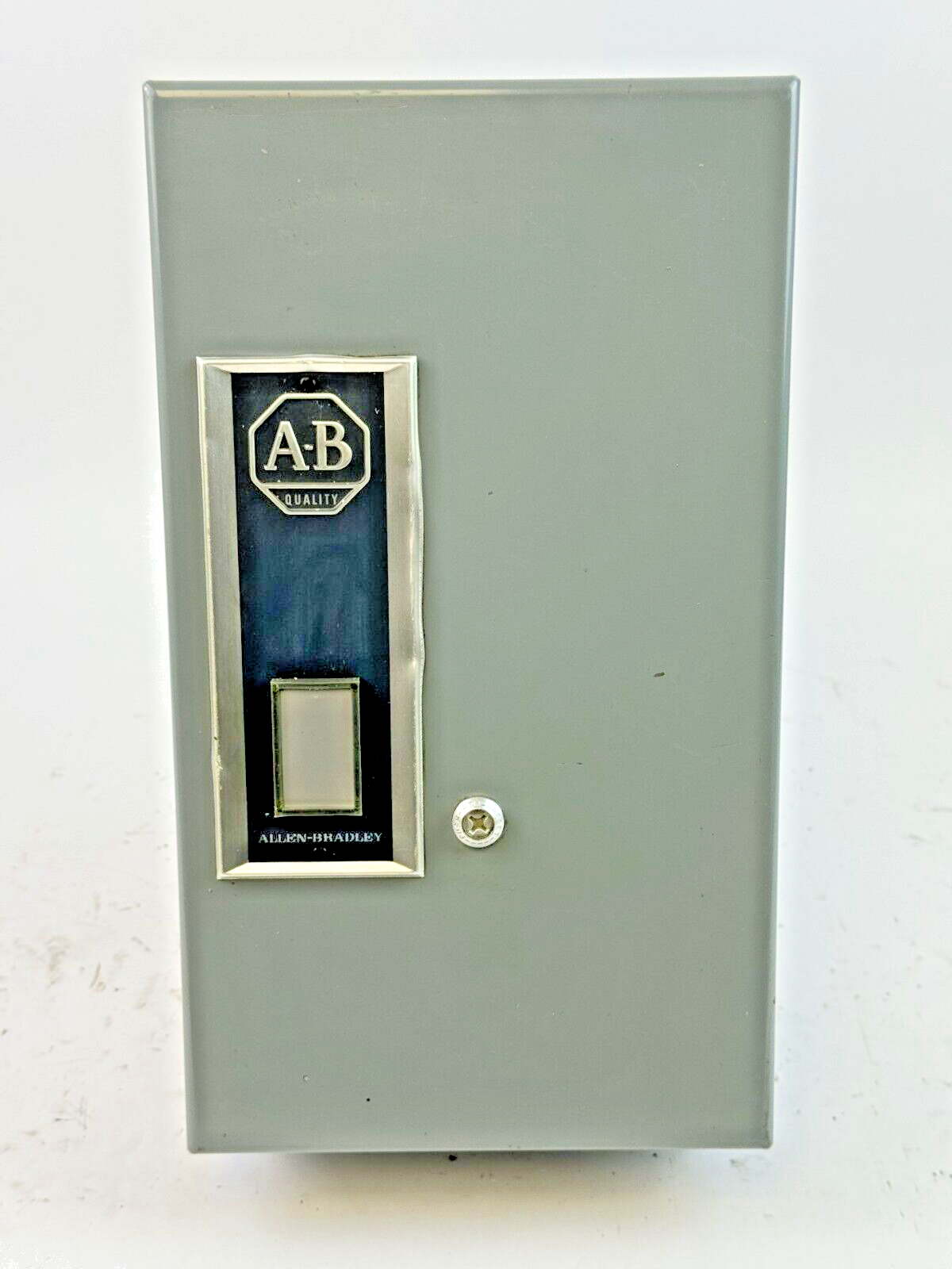 ALLEN-BRADLEY - 509-CAD SER. A -MAG MOTOR CONTROLLER W/ TYPE 1 ENC 120V COIL-NEW