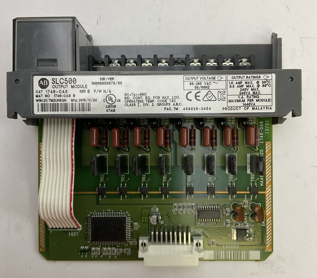 ALLEN BRADLEY 1746-OA8 SER B F/W N/A DIR/VER 10000058878/05 OUTPUT MODULE SLC500