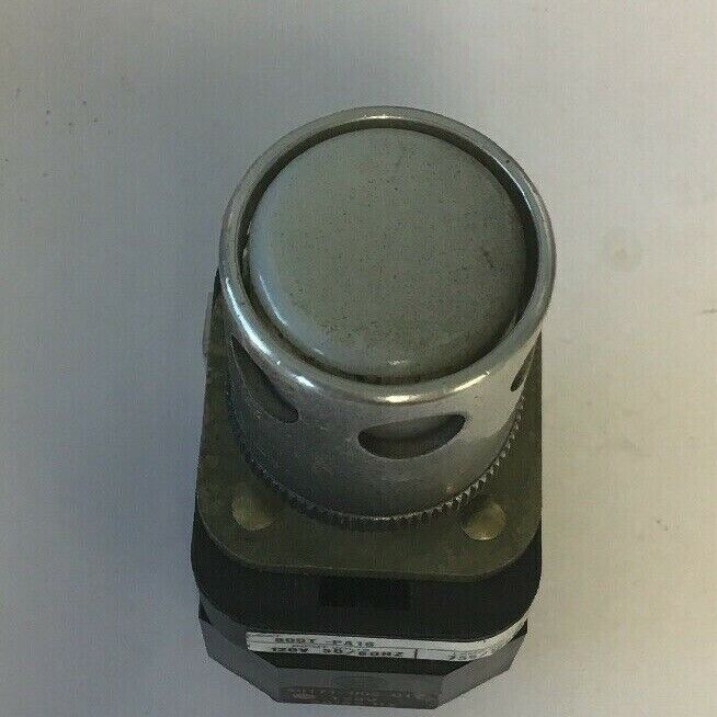 ALLEN BRADLEY 800T-P16 SER.T WHITE PUSH BUTTON 120V 50/60HZ, 755/1866 LAMP