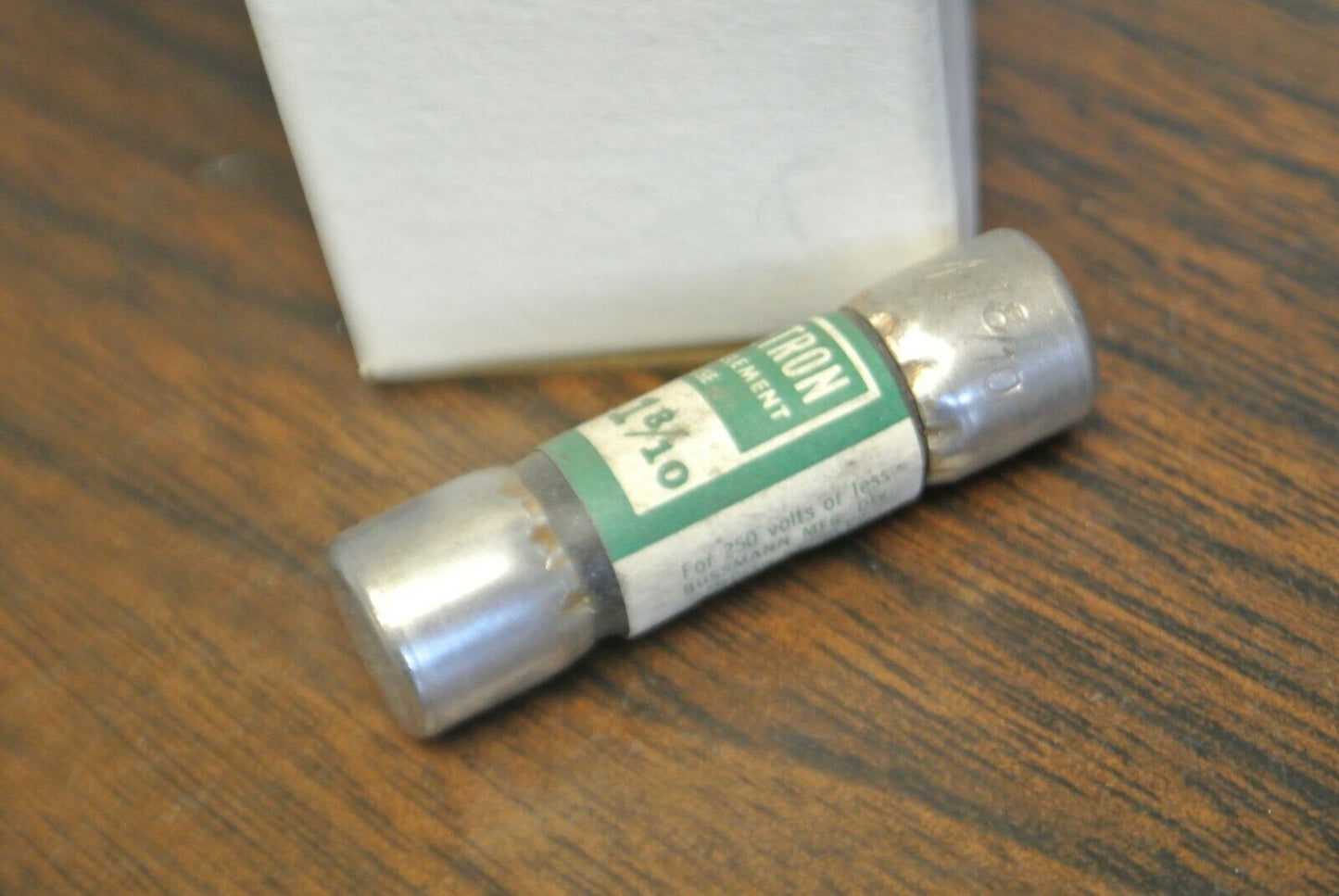 LOT of 9 / BUSSMANN FNM8/10 MIDGET FUSES 8/10A / 250V / NEW SURPLUS / FNM-8/10