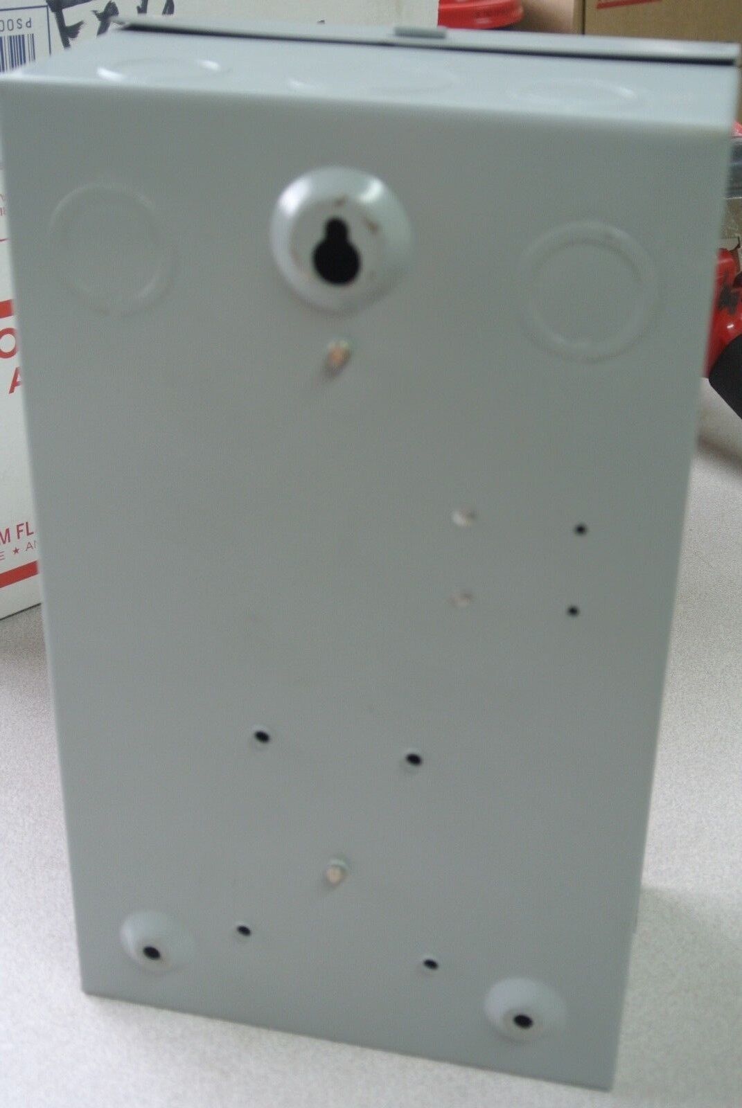 GE CR1062S5A - MANUAL MOTOR STARTER / TOGGLE SWITCH in ENCLOSURE / NEW SURPLUS