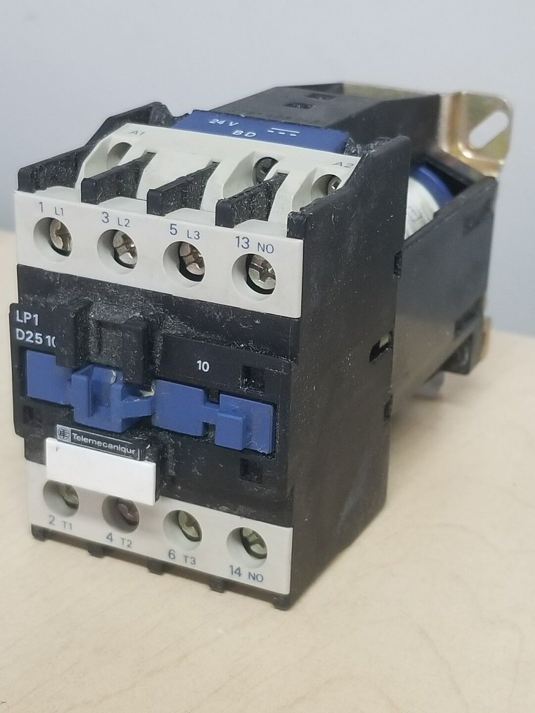 Telemecanique LP1-D2510 Contactor 40A 24V