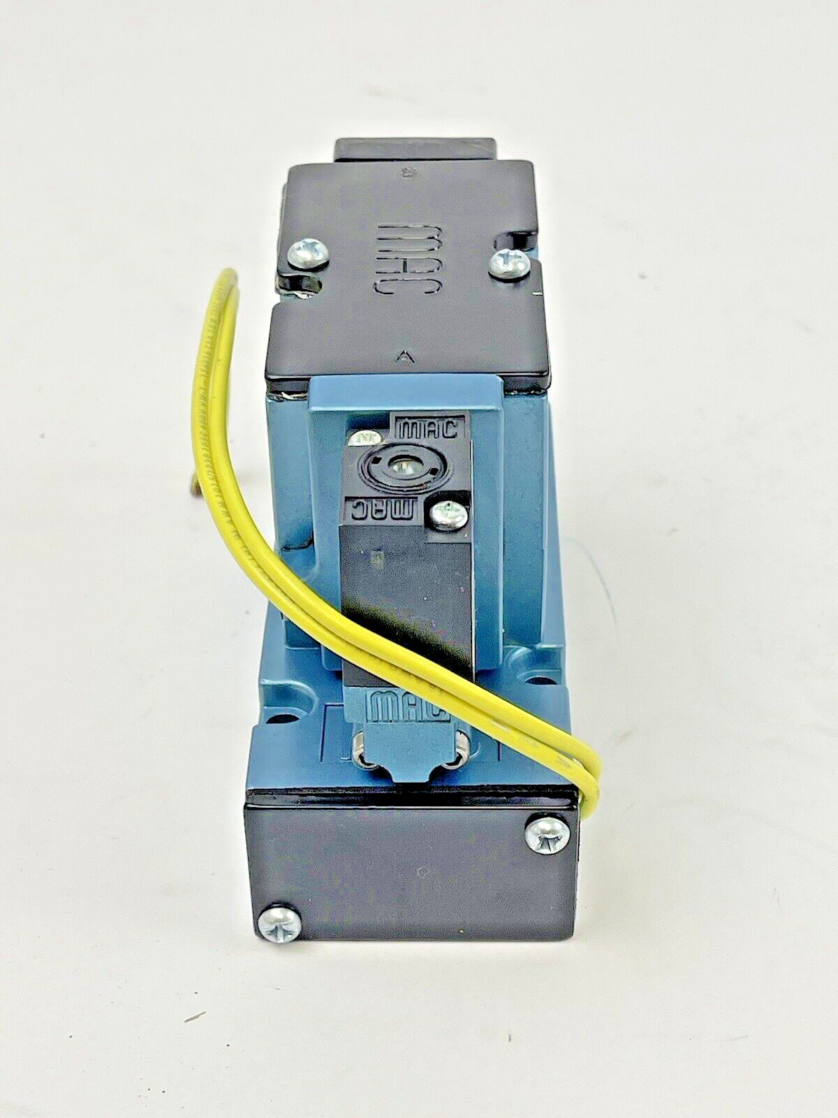 MAC - 82A-AA-CAA-TM-DFFP- 1DA - SOLENOID PILOT VALVE WITH BALANCED POPPET -24VDC
