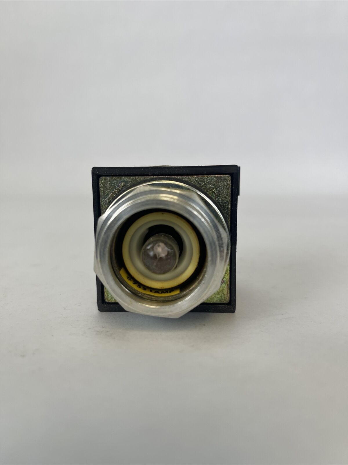 SYLVANIA CLARK BUL. 100T PBLT40 ILLUMINATED PUSHBUTTON 480V 50/60HZ