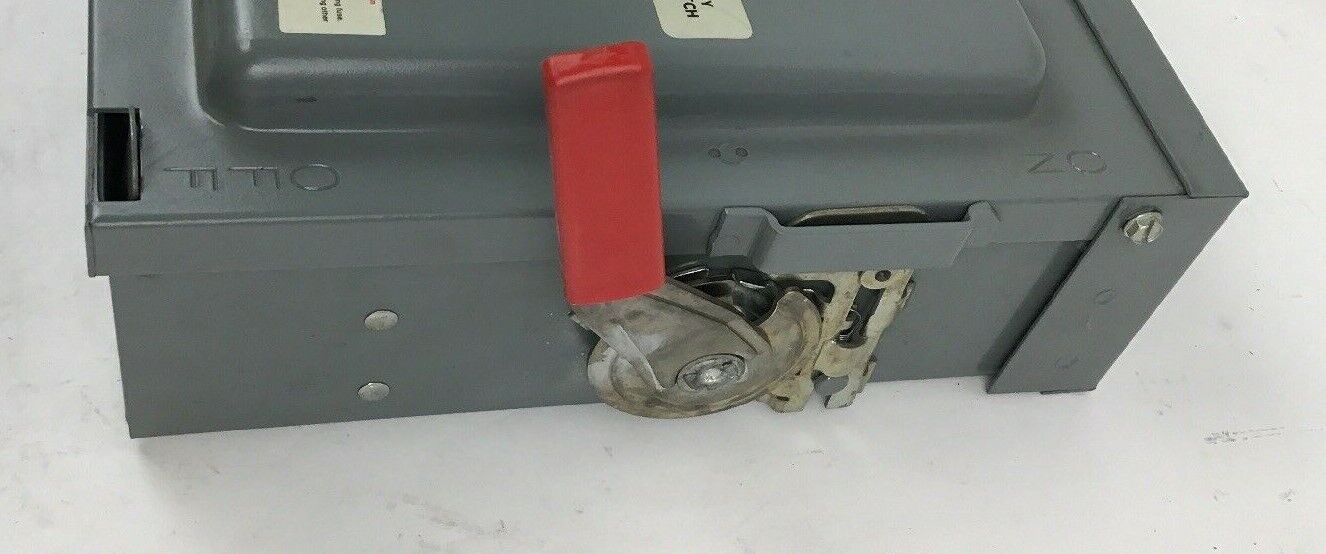 Cutler Hammer DH221NR Heavy Duty Safety Switch 30A 240V 125/250 RAINPROOF