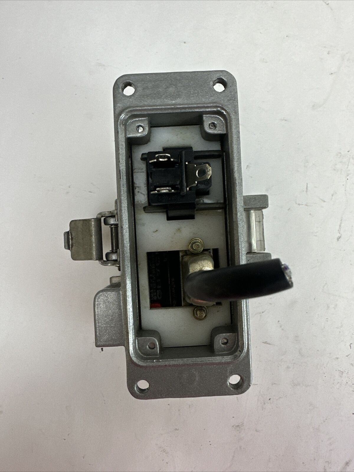 GRACE ENGINEERED P-A8-F3R0 CONTROLLOGIX GRACE PORT INTERFACE 120VAC 5A