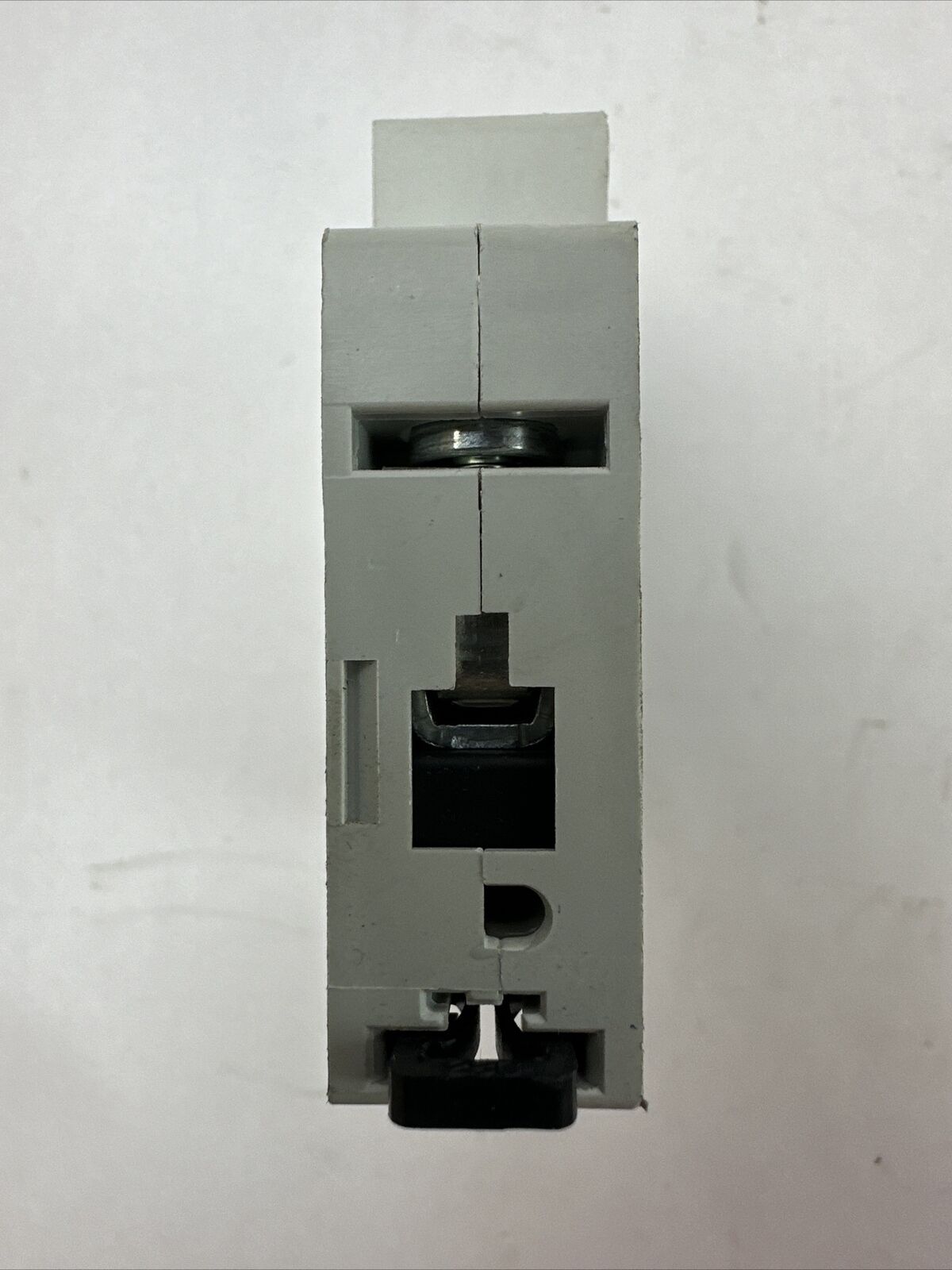 EATON FAZ-B10/1-SP CIRCUIT BREAKER 10A 230/400VAC 240/415VAC 1POLE