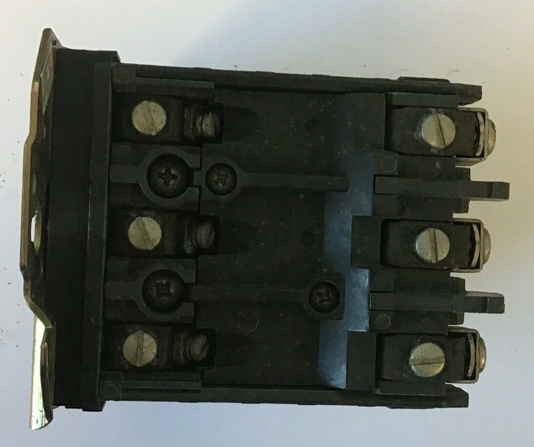 ALLEN BRADLEY 509-BOD STARTER SIZE 1 SER.B W/CB236 COIL W/O HEATER