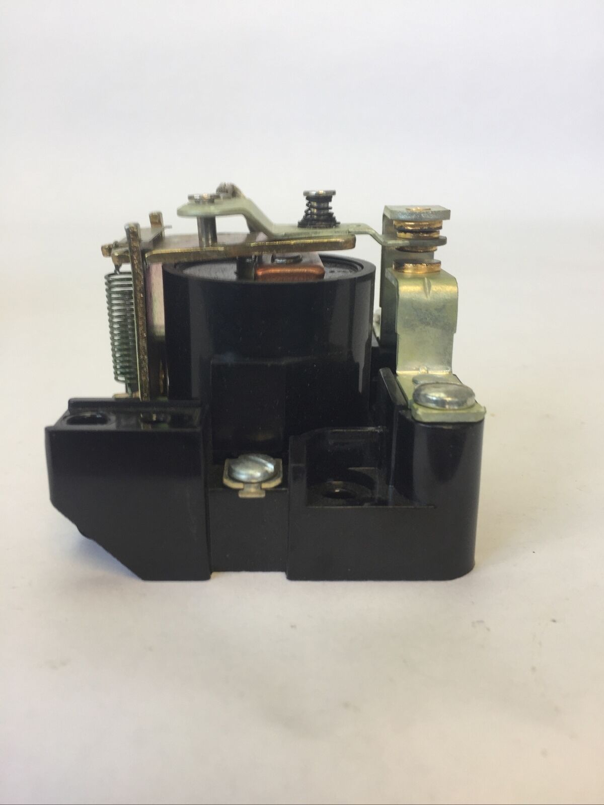 MAGNECRAFT W199AX-5 RELAY 5A 480V 50/60HZ 5A 600V 50/60HZ COIL 240VAC 50/60HZ