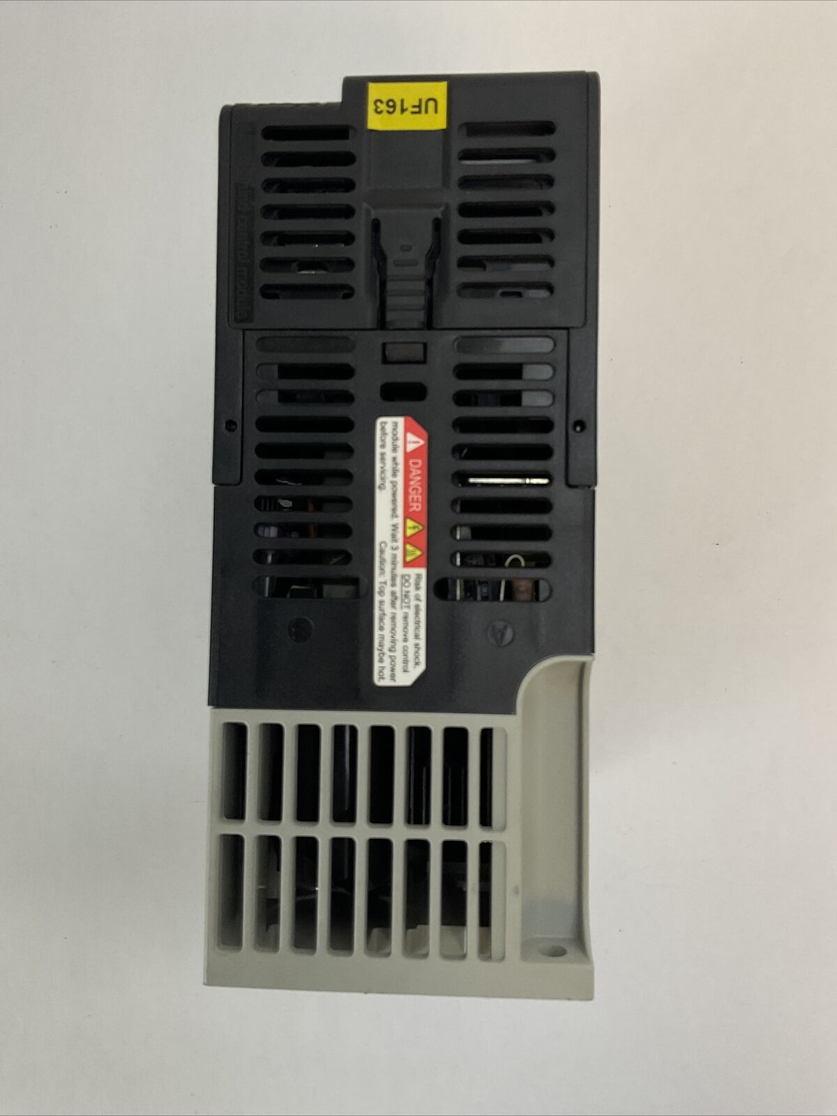 ALLEN BRADLEY 25B-D2P3N114 AC DRIVE SER A FRN 5.001 OUTPUT 0-460VAC