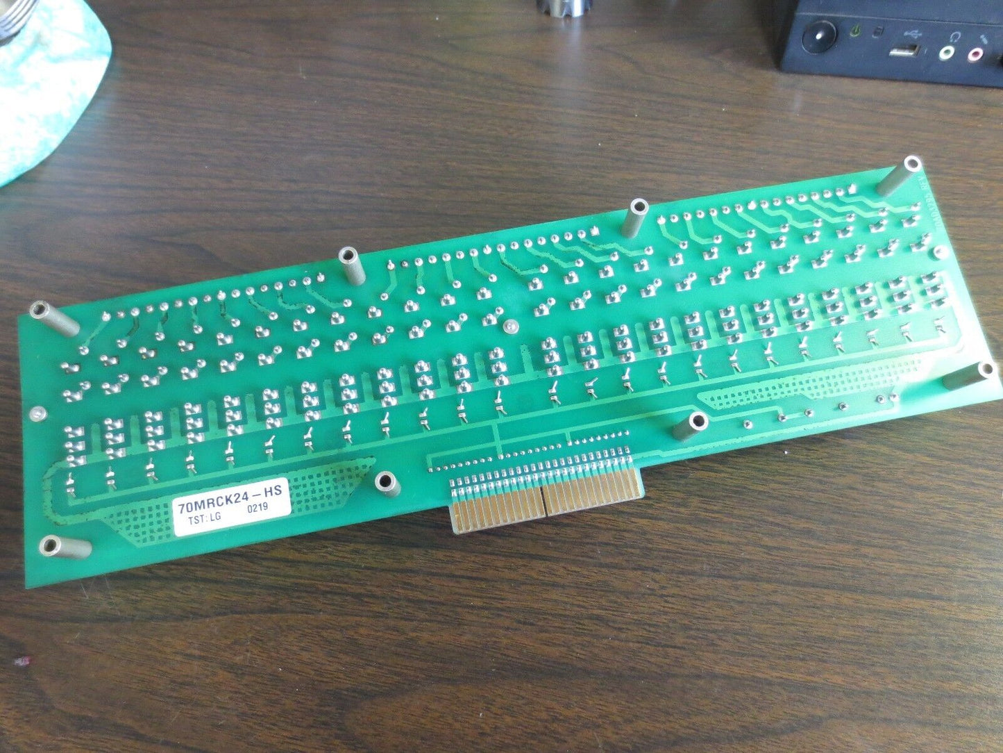 GRAYHILL 70MRCK24-HS 24-CHANNEL MINI I/O RACK w/ 8 OUTPUT, 5 INPUT RELAY MODULES