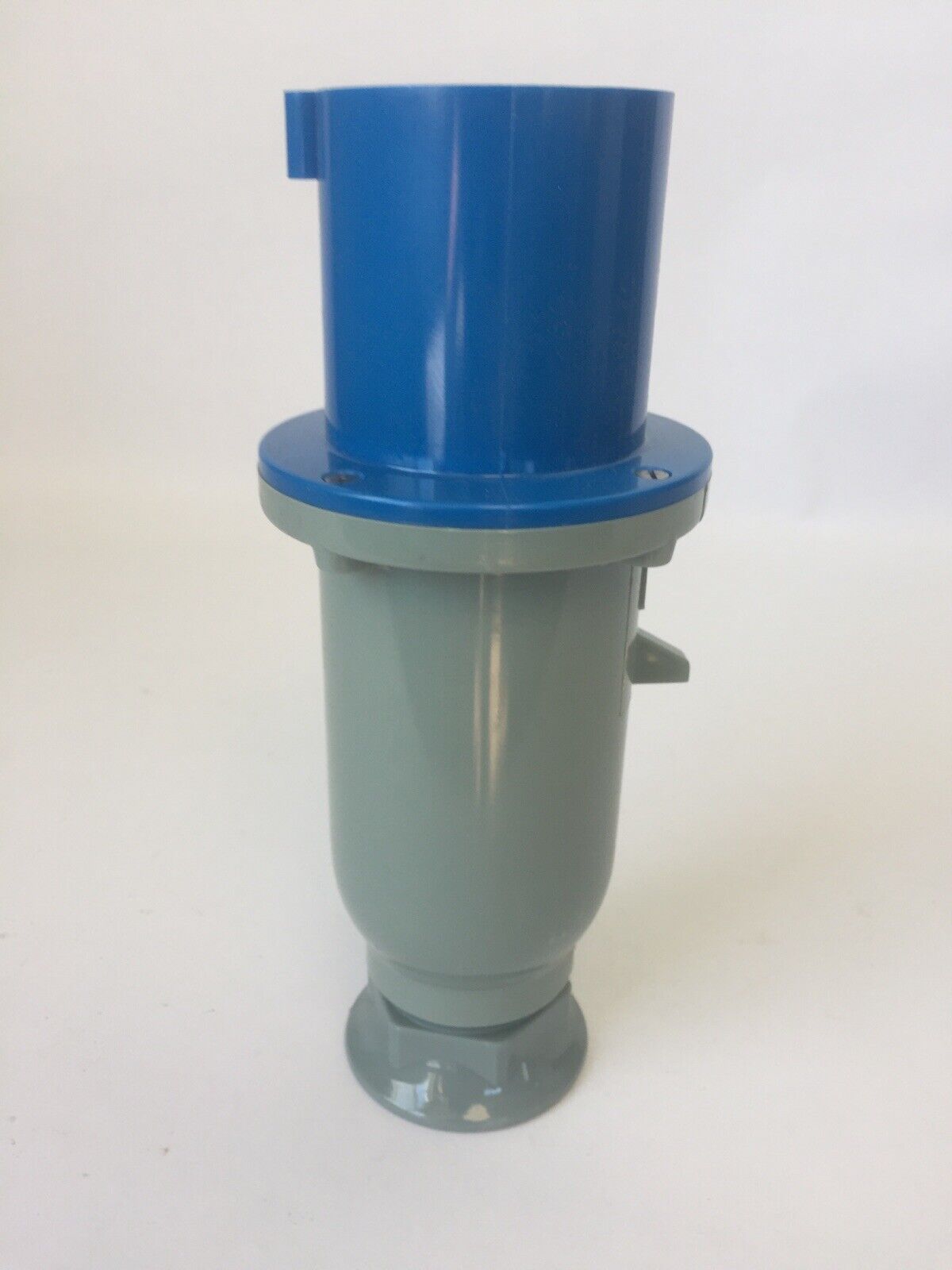 HUBBELL 360P6 PLUG 60AMP 250VAC 2POLE 3-WIRE GROUNDING FOR USE W/ 360R6 360C6