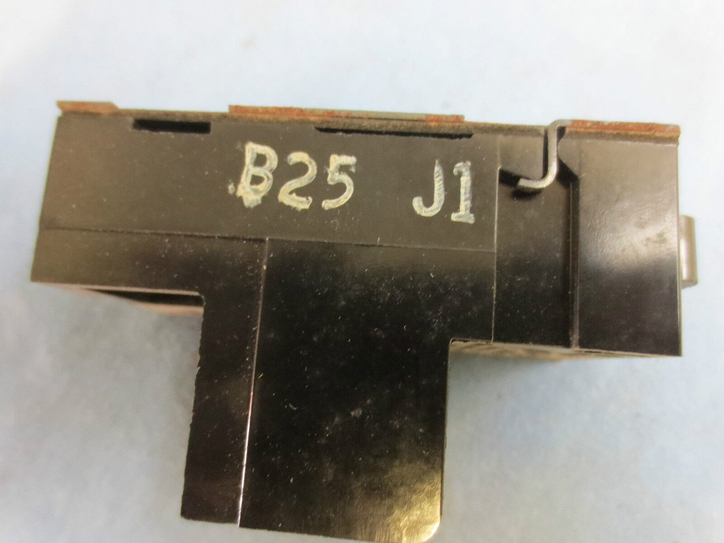 I-T-E IMPERIAL PUSHMATIC P120 CIRC BRKR 20A SINGLE-POLE 120/240VAC - NEW SURPLUS