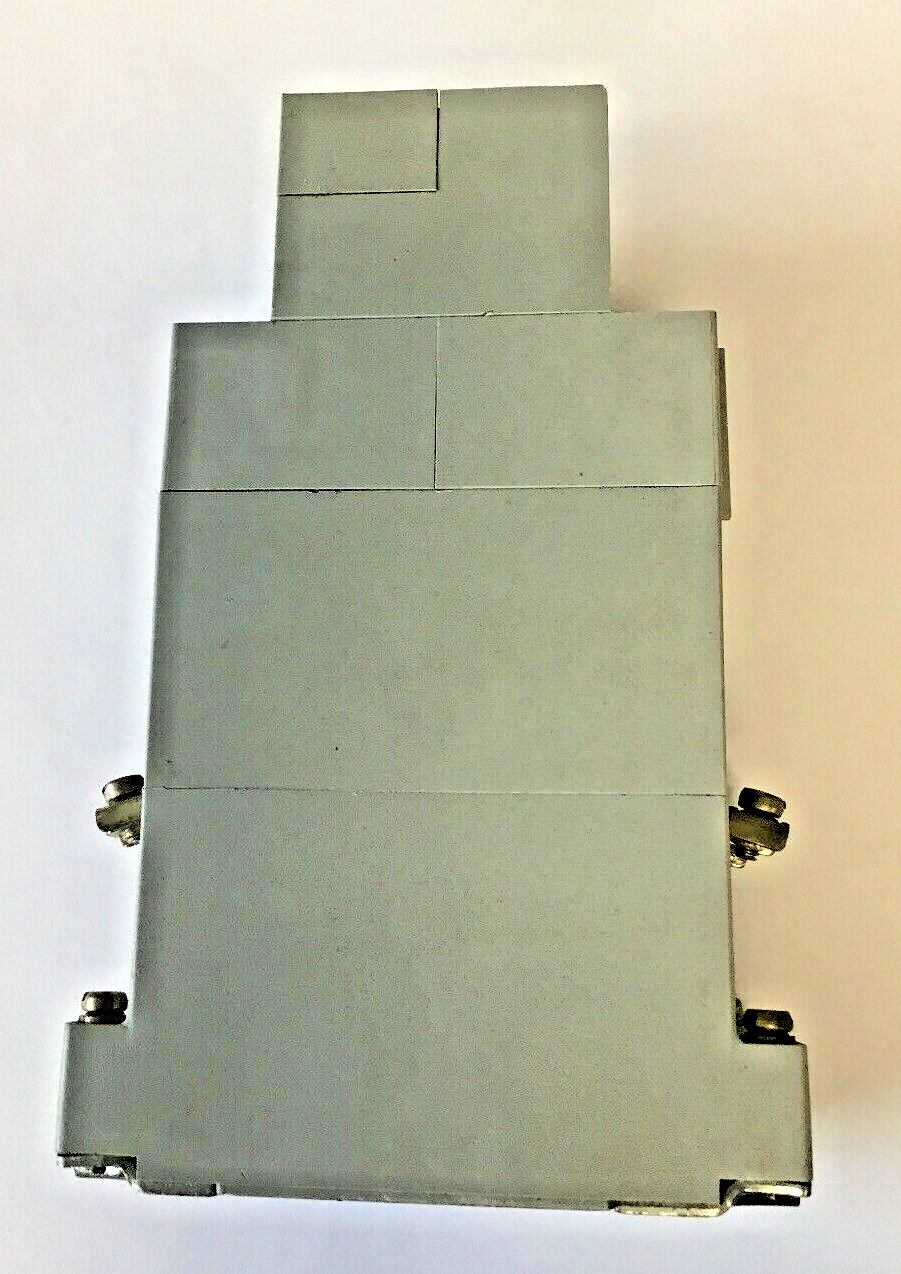 ALLEN BRADLEY 700-RTC33S020U1 SER A FIXED TIME DEL. SOLID STATE TIMER 120VDC/120