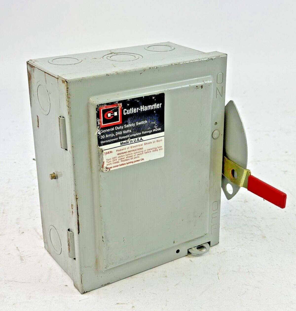EATON / CUTLER-HAMMER - DG221NGB - SAFETY SWITCH - 30A/ 240VAC/ 2 POLE/ TYPE 1